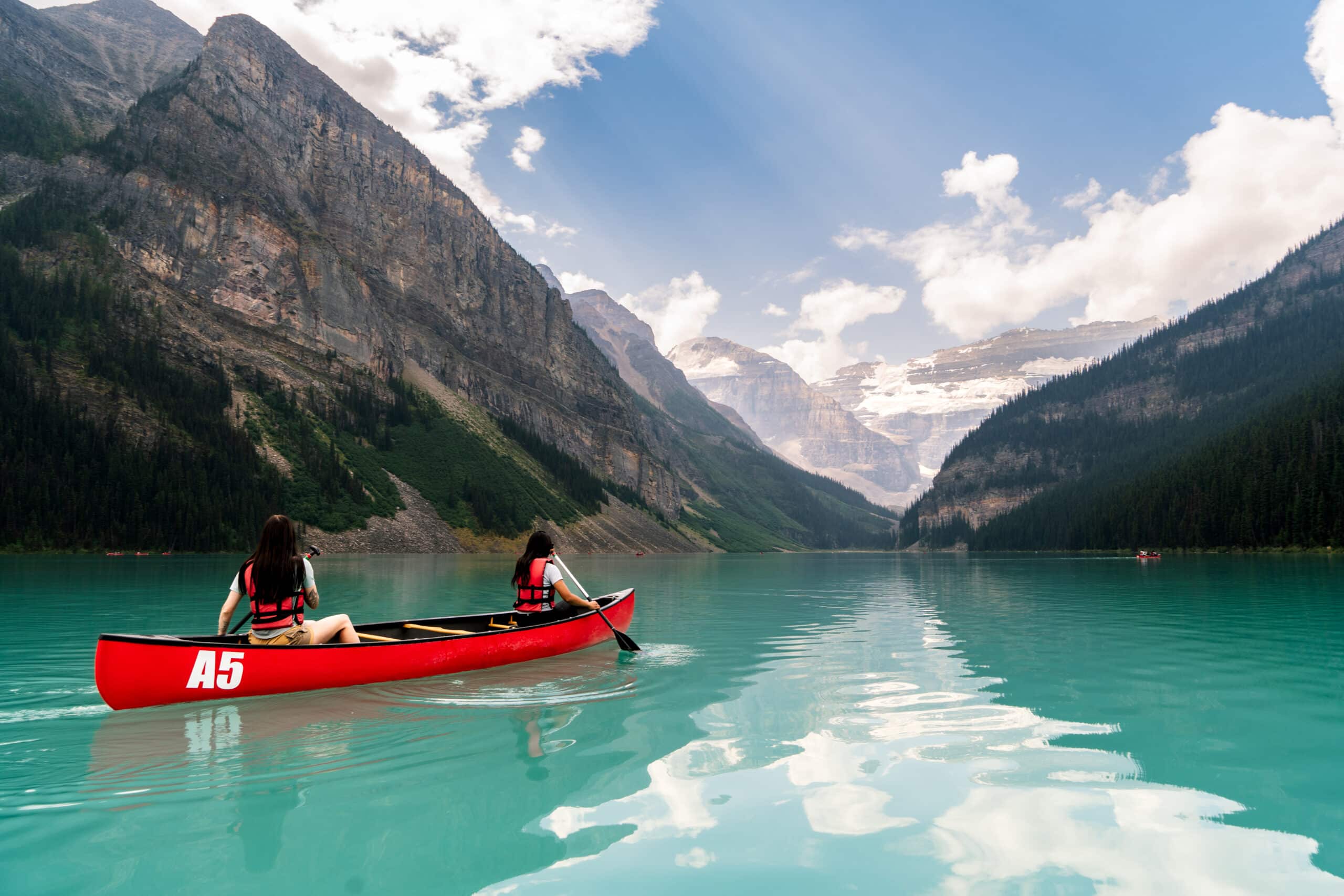 2024_LakeLouise_Canoe_ConorPhelan (4)